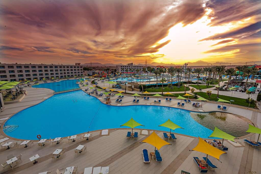 Titanic Aqua Park Resort - Families and Couples Only主图