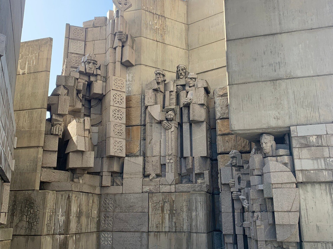 Monument "1300 Years of Bulgaria"景点图片