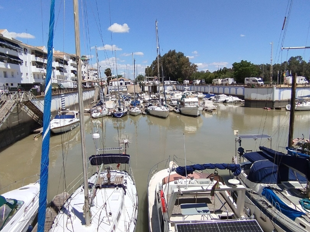 Puerto Gelves-Gelves必去景点