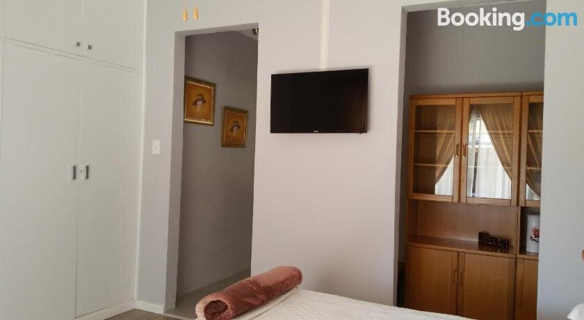 Little Acorn Guest House主图