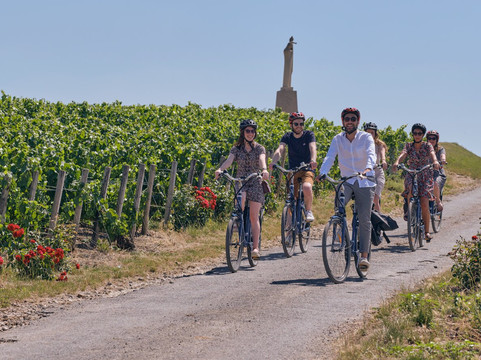 A la Francaise ! Champagne-兰斯必去景点