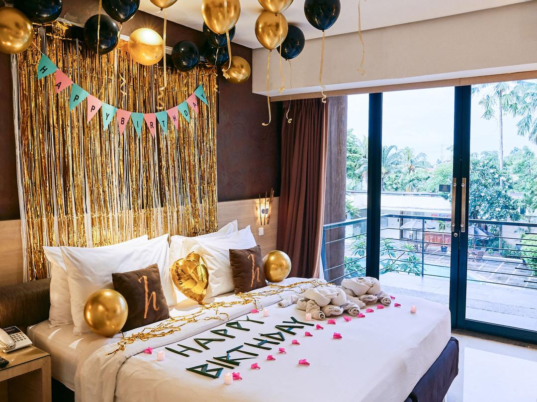 Horison Ultima Ratu Serang主图