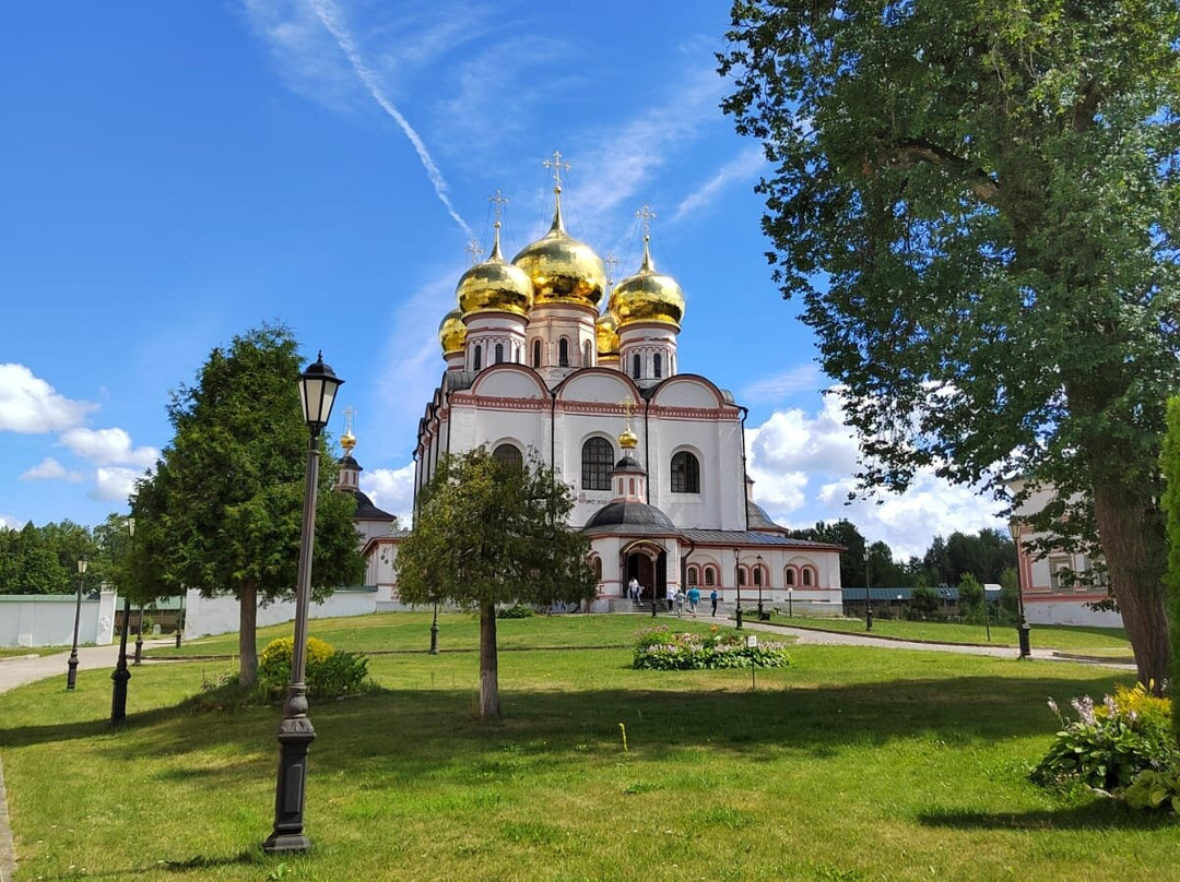 Iver Svyatoozersky Monastery景点图片