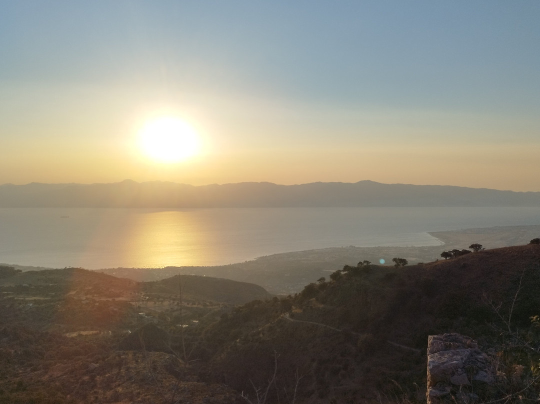 Castello di Santo Niceto-Motta San Giovanni必去景点