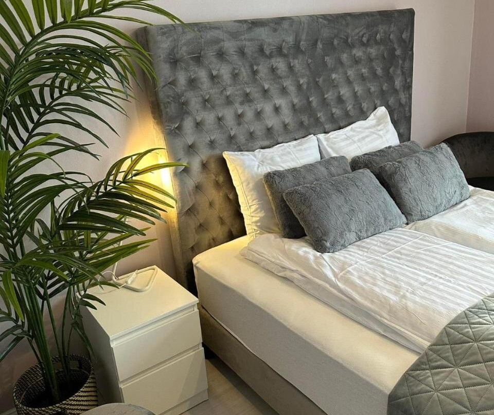 R&J Guesthouse