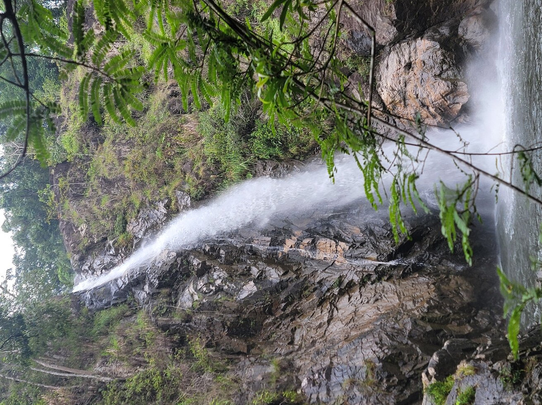 Thác Tà Gụ景点图片