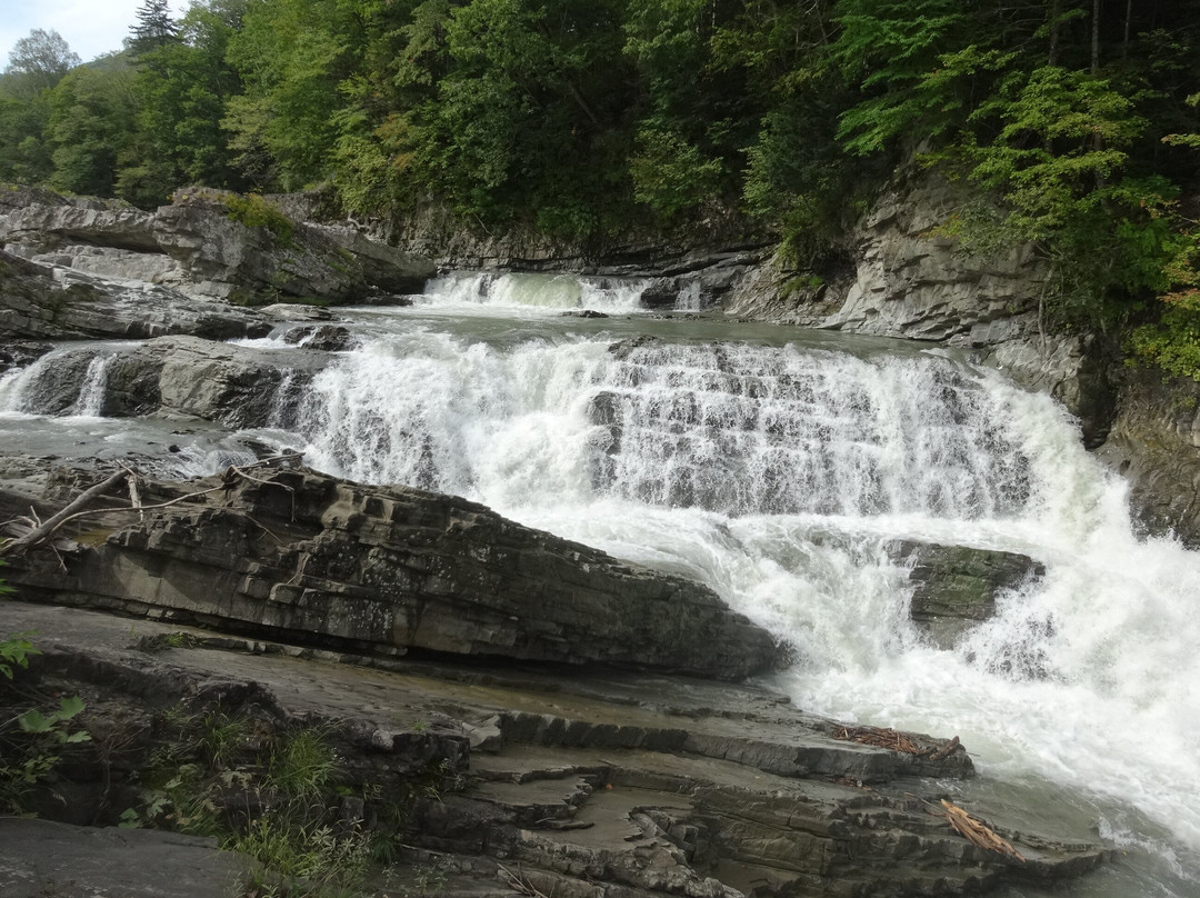 Sandan Falls-芦别市必去景点