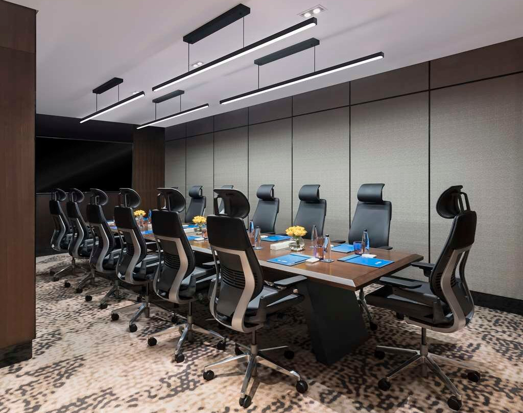 Hilton Bengaluru Embassy Manyata Business Park主图