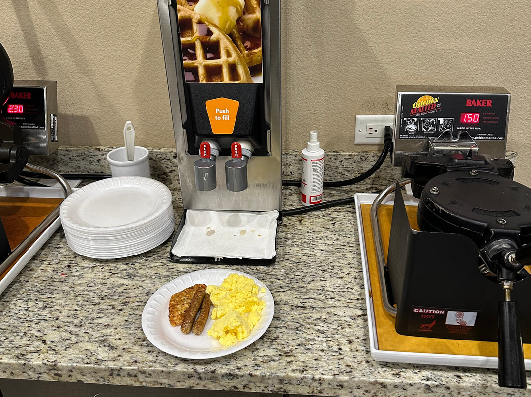 Comfort Suites Near Sam Houston Race Park主图