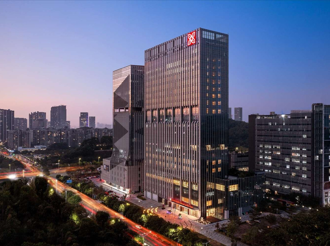 深圳光明虹桥公园希尔顿花园酒店主图