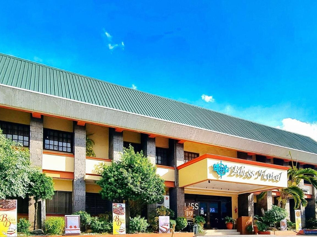 OYO 740 Bliss Hotel Dau