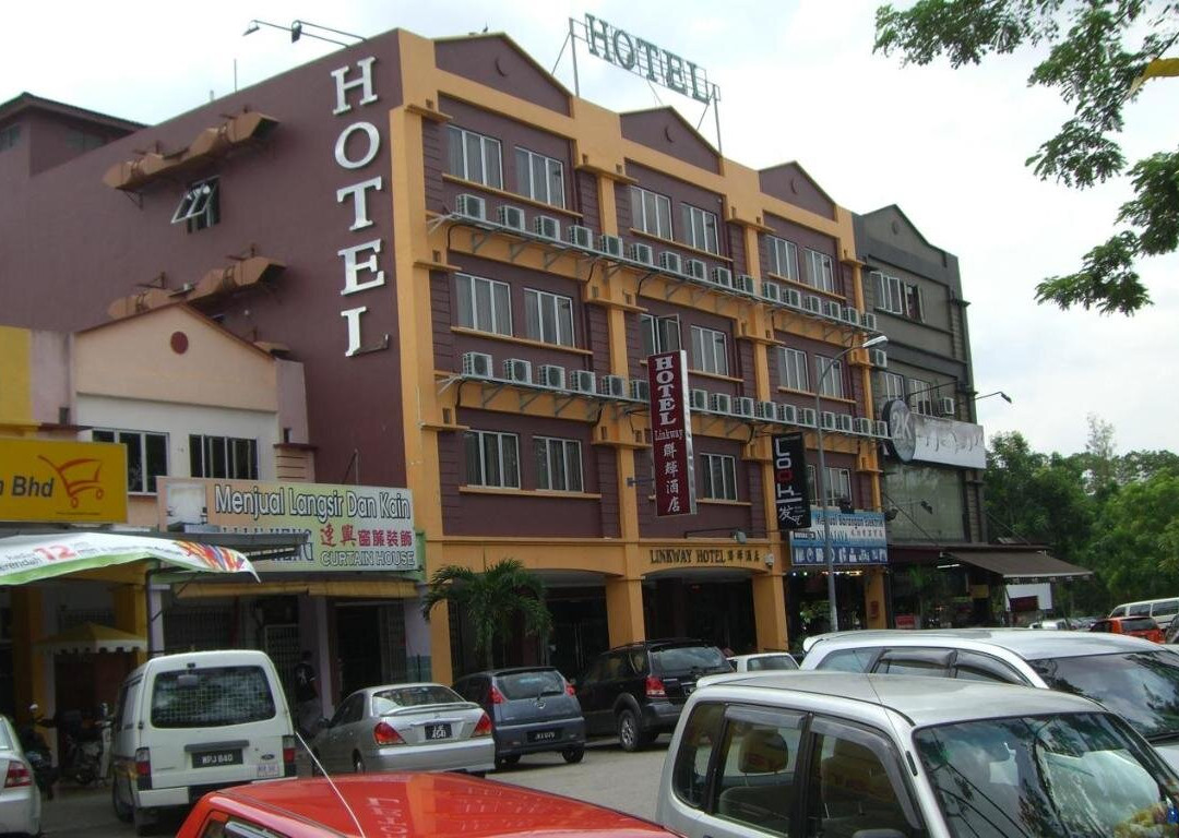 Linkway Hotel