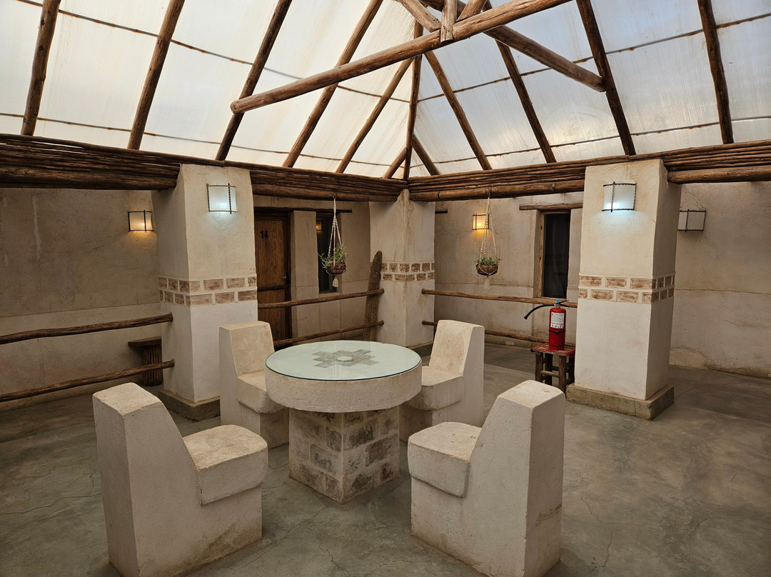 塔亚卡德萨尔酒店主图