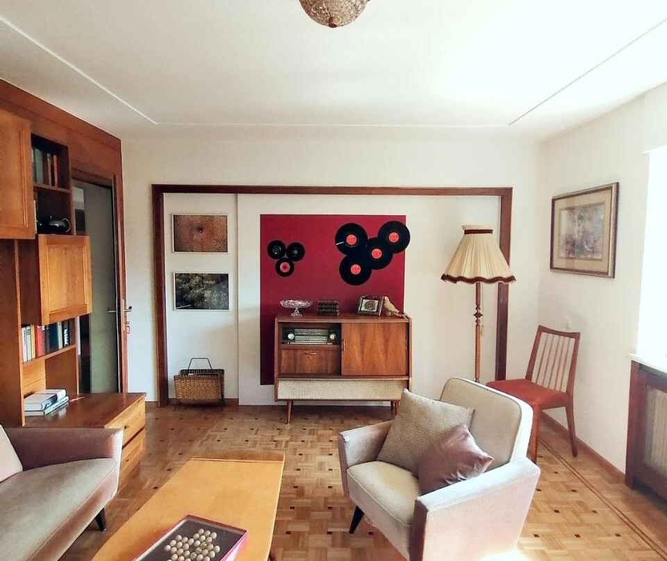 BnB Village Boutique No. 6 1970s