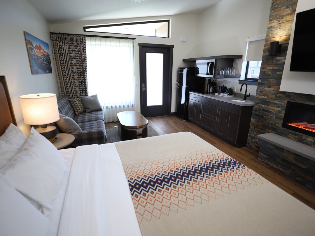 内华达山脉度假水疗酒店主图