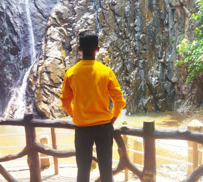 Pradhanpat Waterfalls-Deogarh必去景点