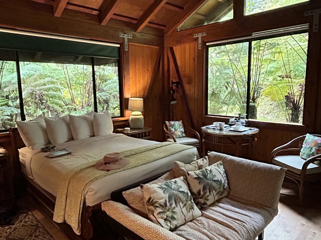 火山村庄饭店主图