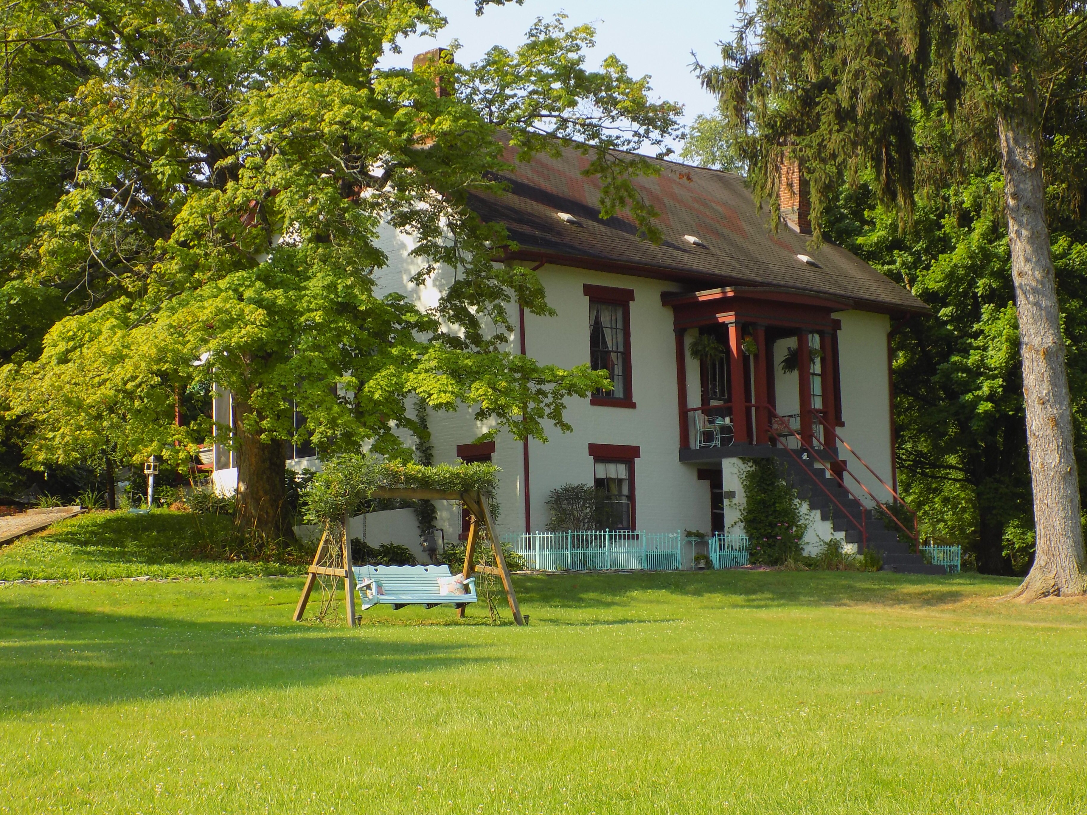 The Pines of Dresden Bed and Breakfast-浴室