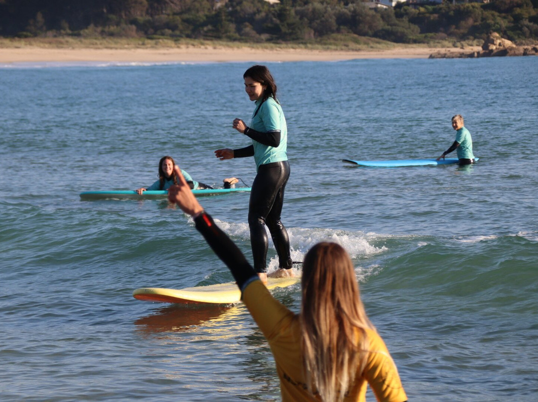 Camel Rock Surf School景点图片