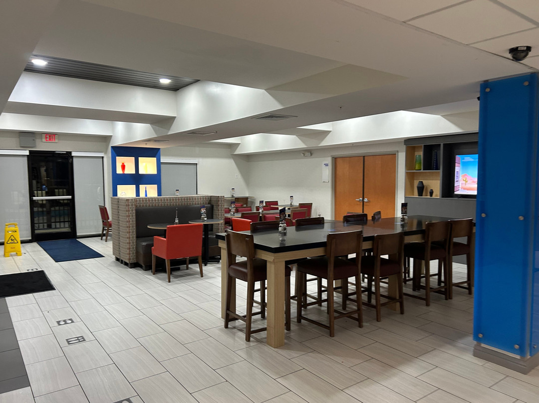 Holiday Inn Express & Suites Suffolk By IHG主图