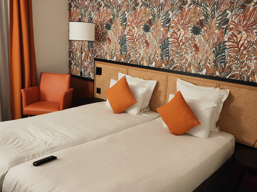 翠普巴黎布洛涅酒店主图