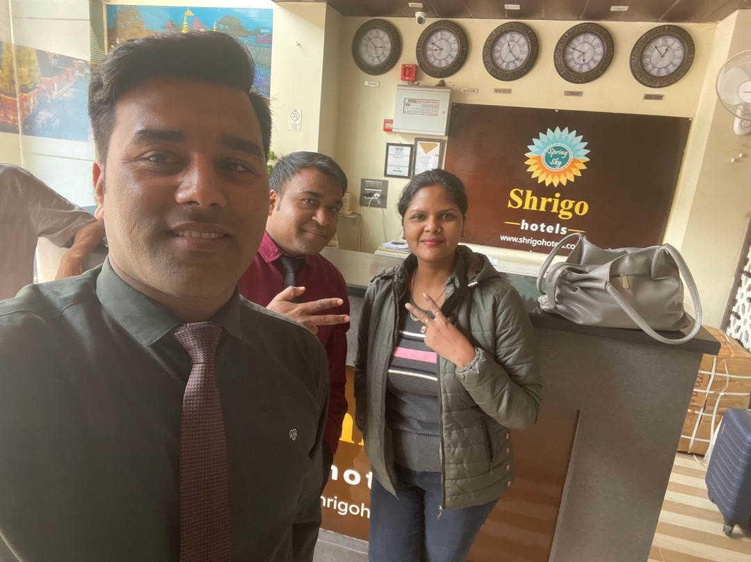 Spring Sky Mughalsarai By ShriGo Hotels主图