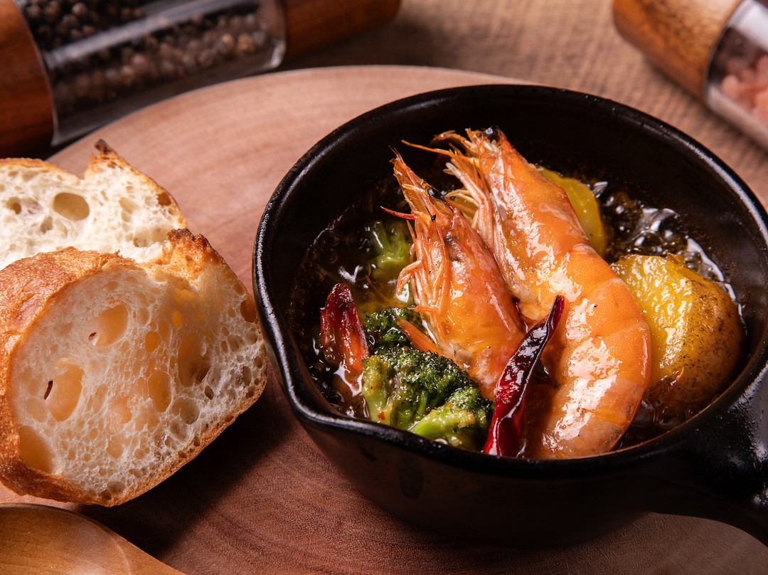 肉とワインの酒場 Wolfun 新宿店