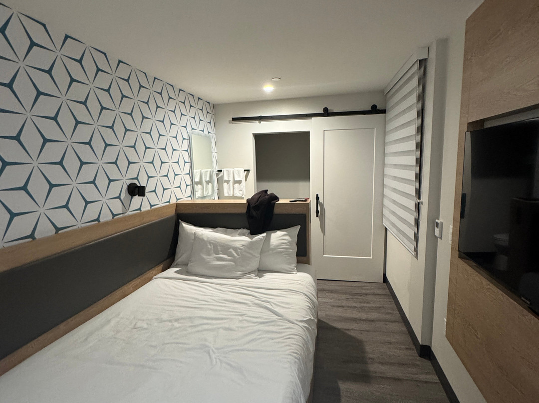 太平洋欧洲酒店主图