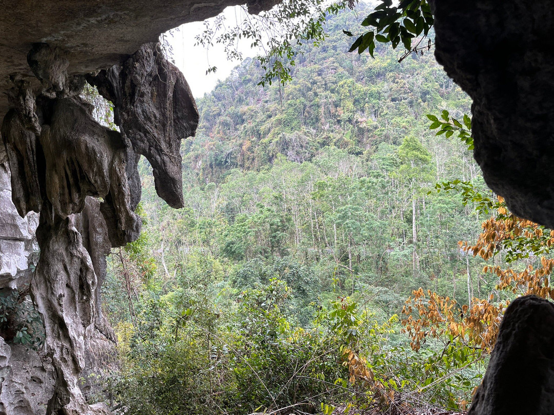 Động Trung Trang-卡巴必去景点