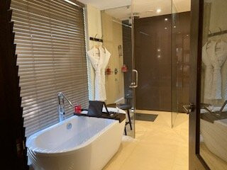 锡吉里亚水上花园酒店主图