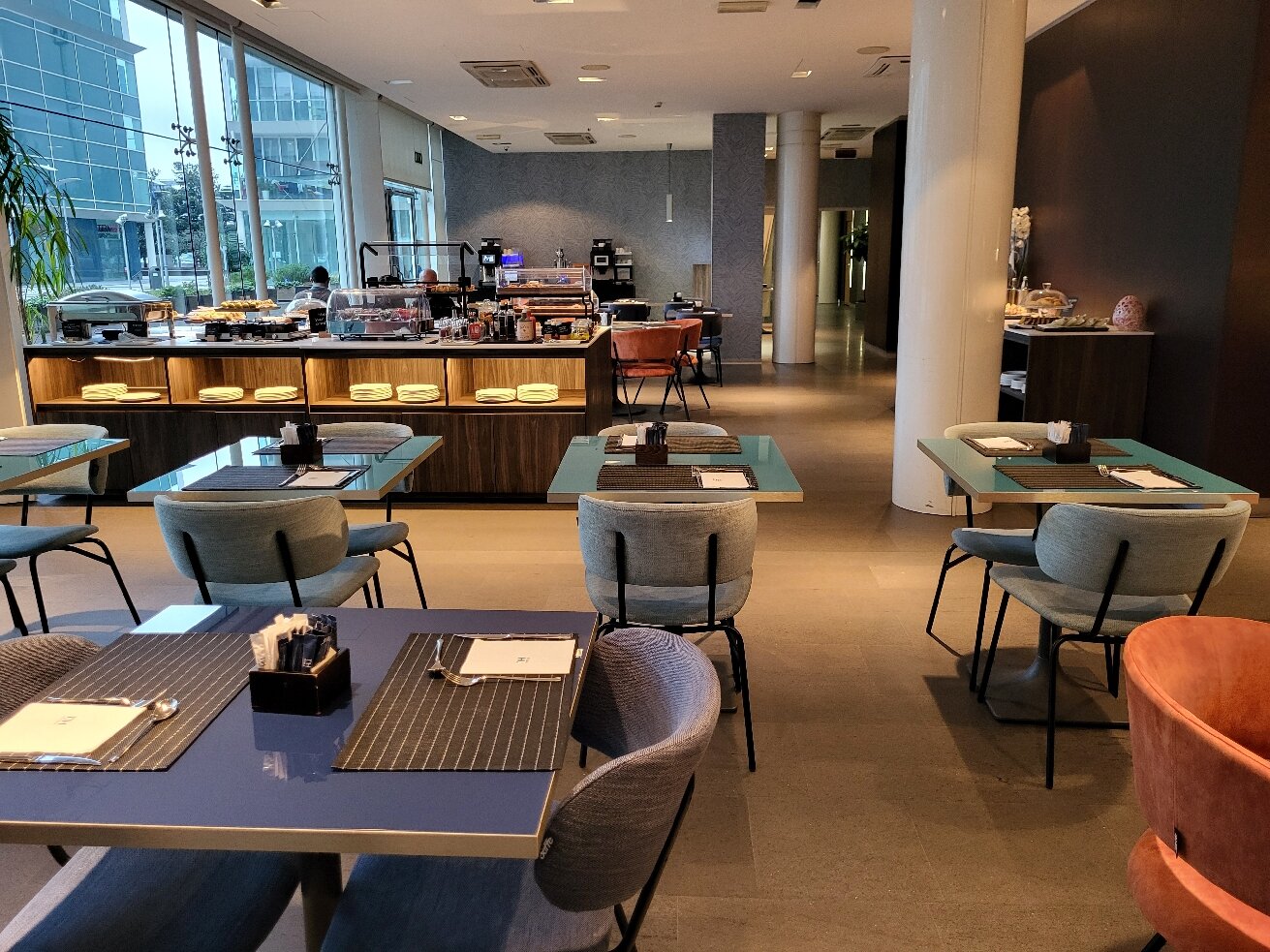 NH萨沃纳达瑟纳酒店-官方