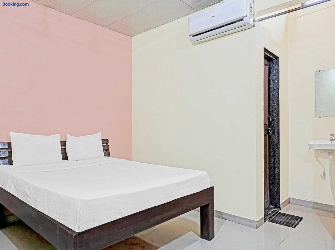 Capital O 86636 Hotel Sai Paradise