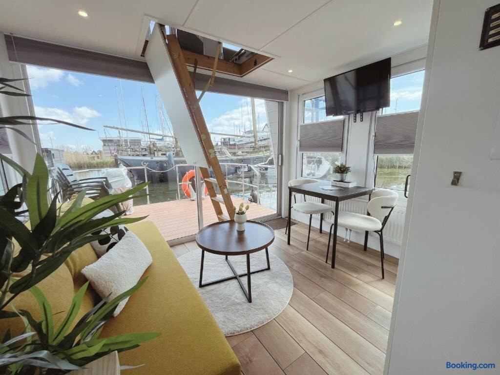 Weltevreden Bed & Boat