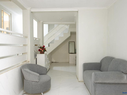 Capital O 3359 Pov Trawas Hotel