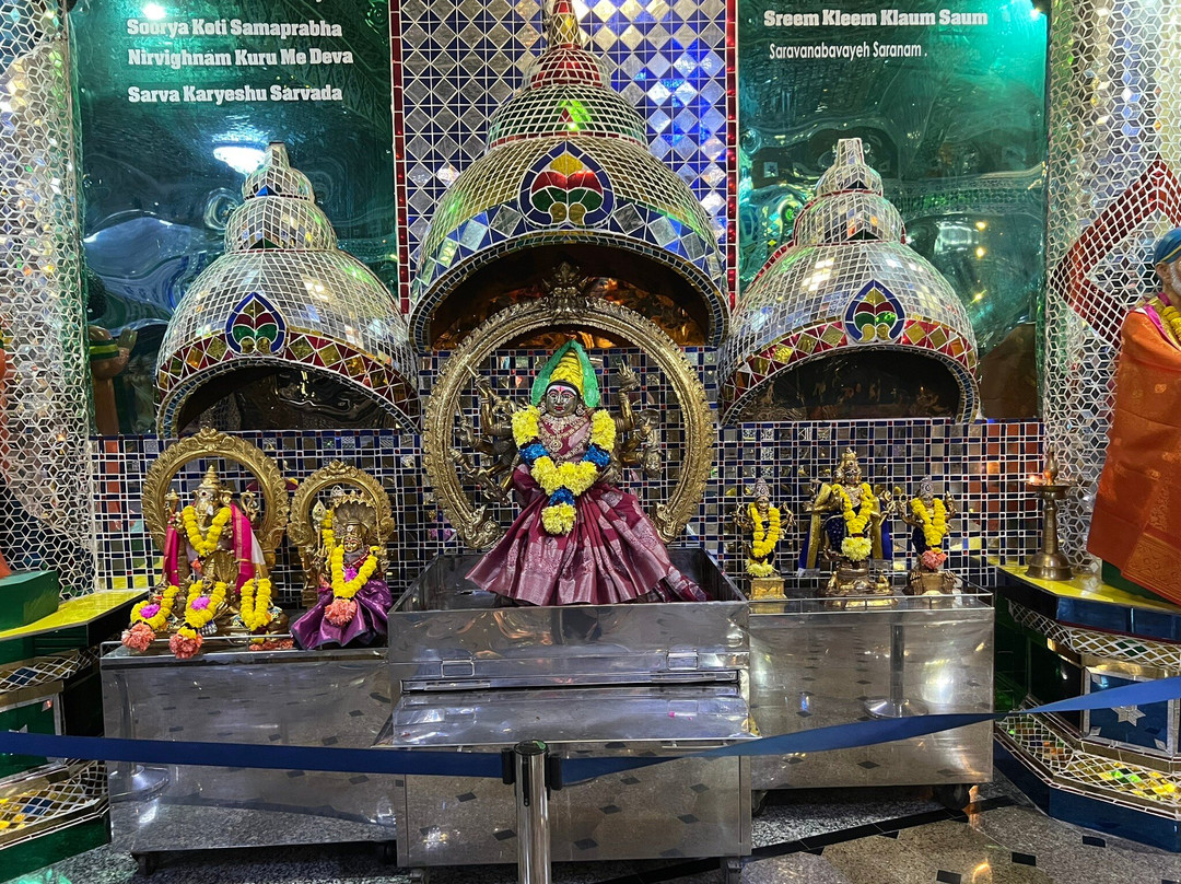 Arulmigu Sri Rajakaliamman Glass Temple-新山必去景点