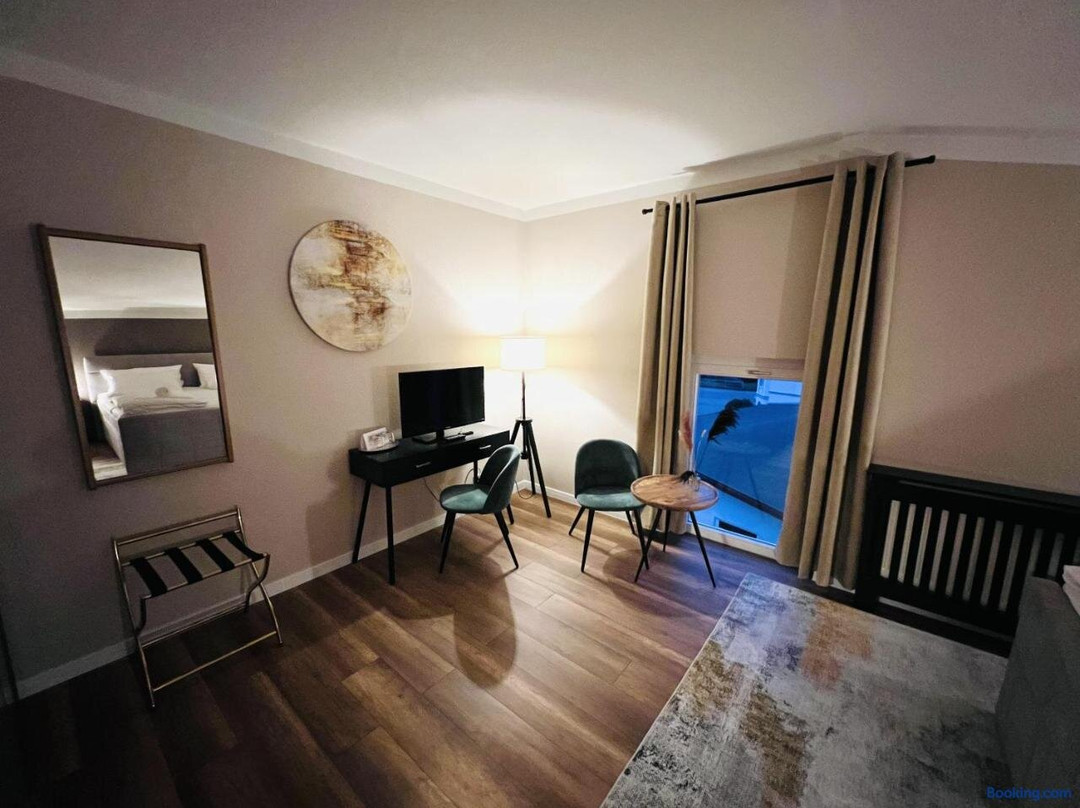 卡洛林酒店主图