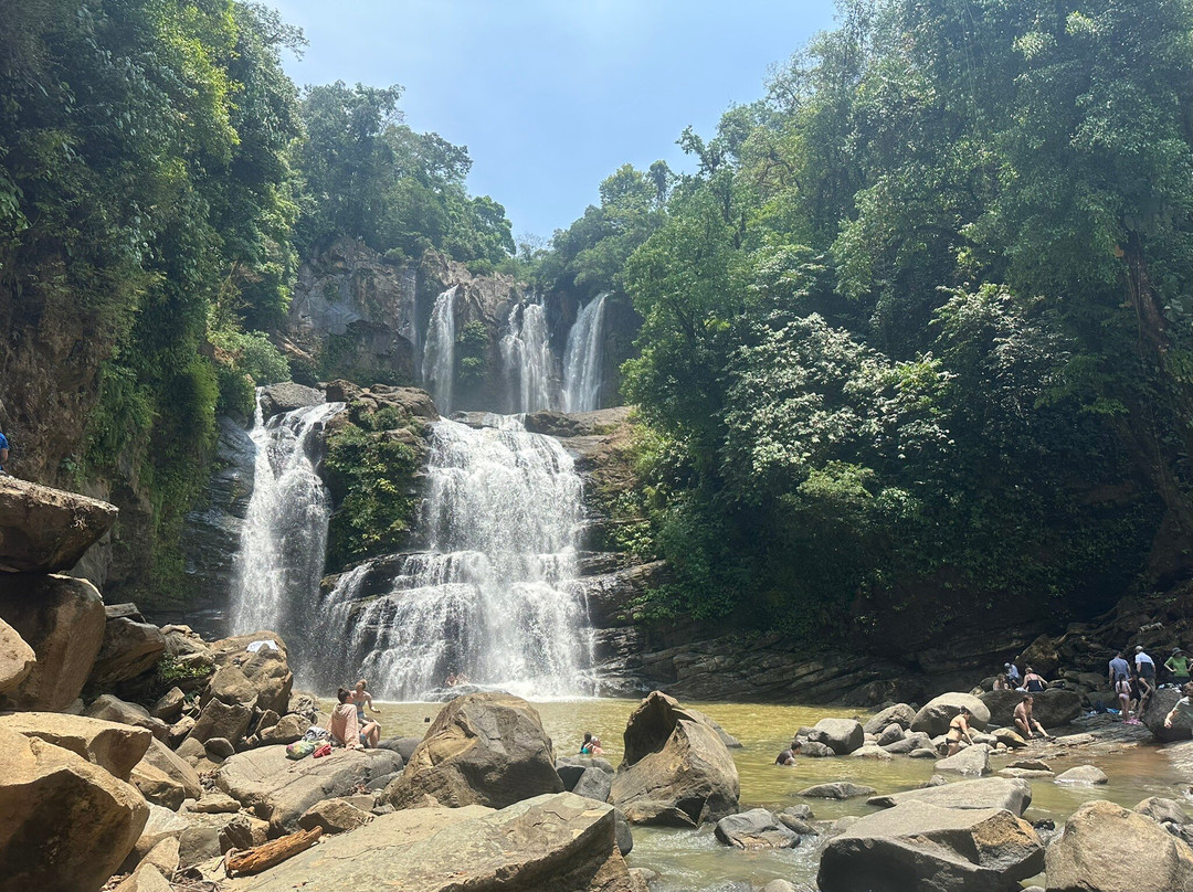 Nauyaca Waterfall Nature Park景点图片