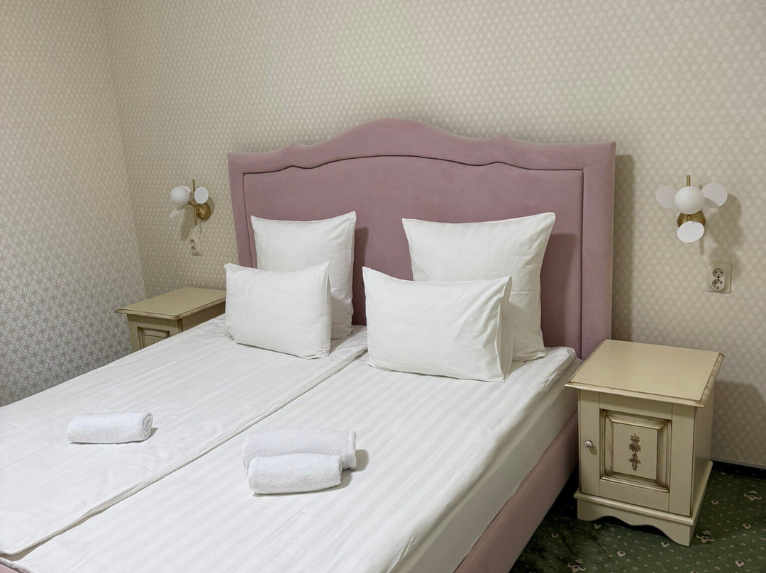 Afiny Hotel
