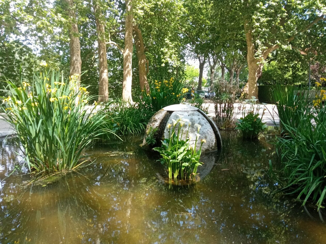 Jardins des Prés Fichaux-布尔日必去景点