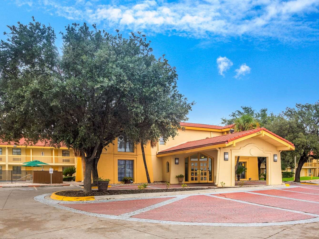 Eagle Pass酒店住宿-Super 8 By Wyndham Eagle Pass