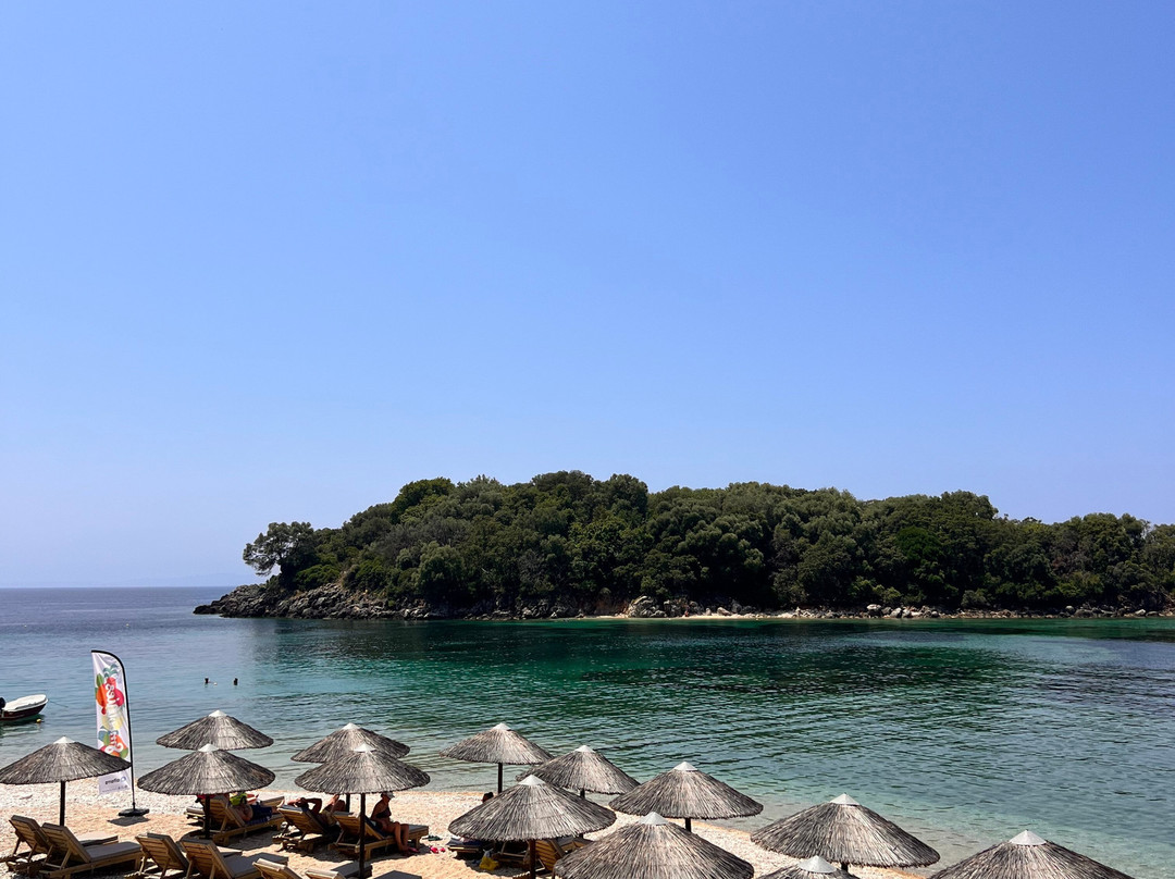 Agia Paraskevi Beach-帕蒂卡必去景点