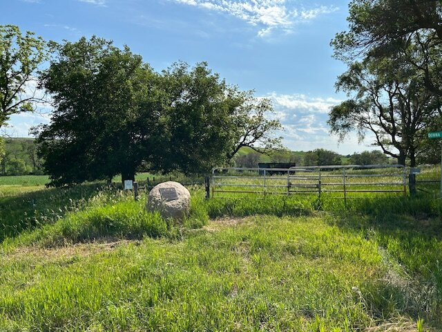 Cobblestone Inn & Suites - Denison | Majestic Hills主图