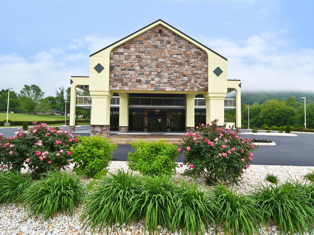 Best Western Cades Cove Inn
