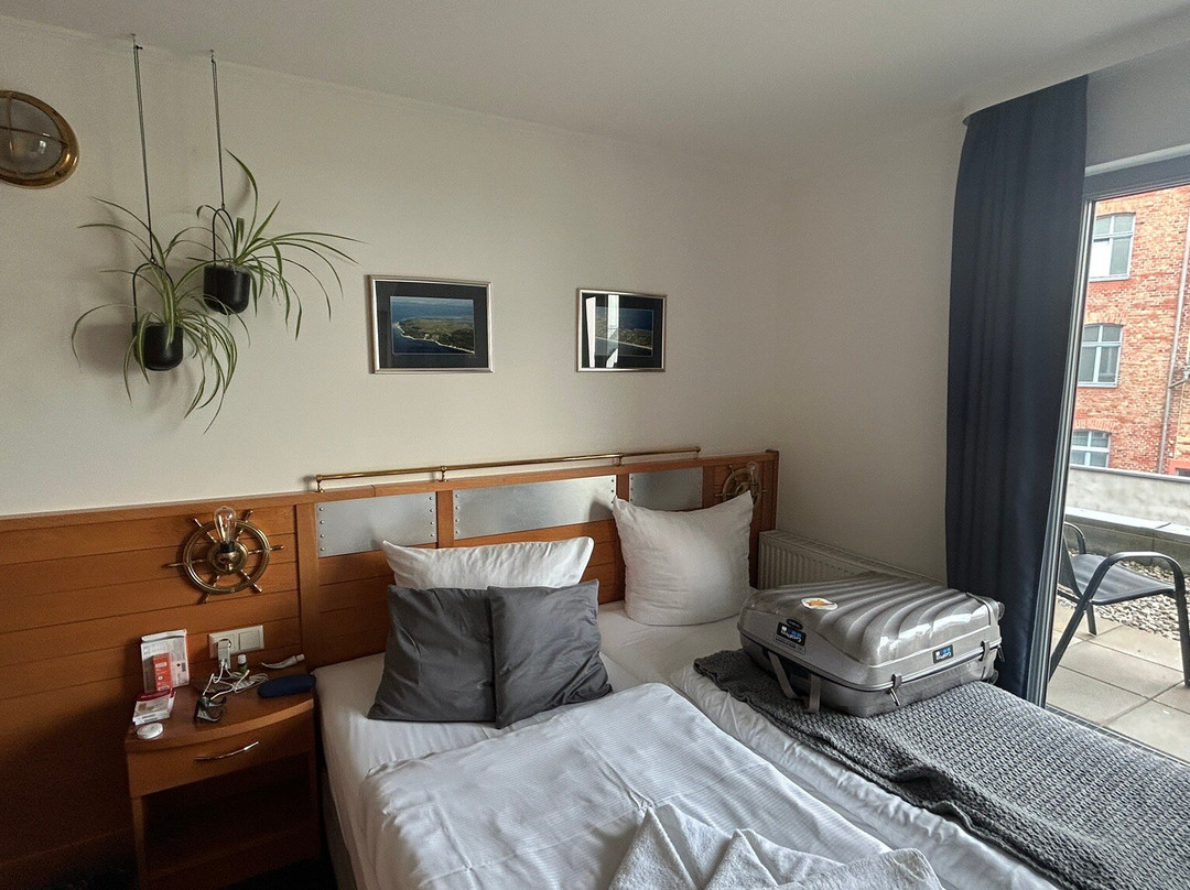 Hotel Hiddenseer am Ozeaneum主图