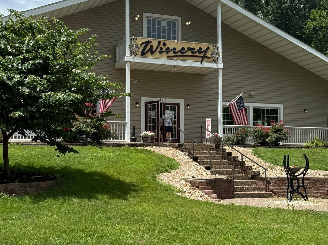 Cave Hollow West Winery-汉尼拔必去景点