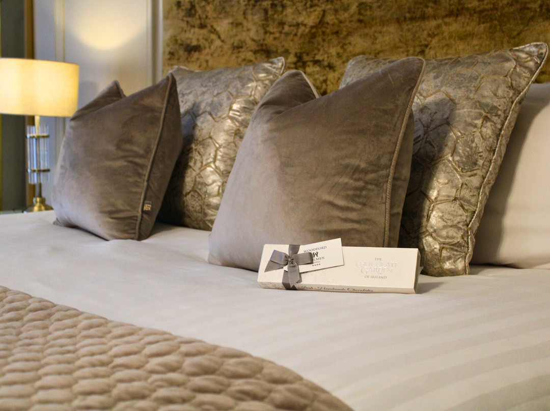 Woodford Dolmen Hotel主图