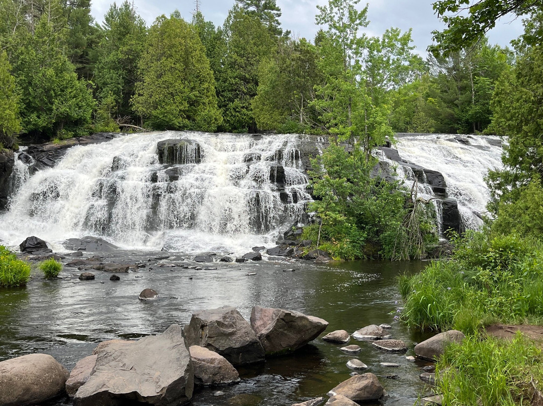 Bond Falls-昂托纳贡必去景点