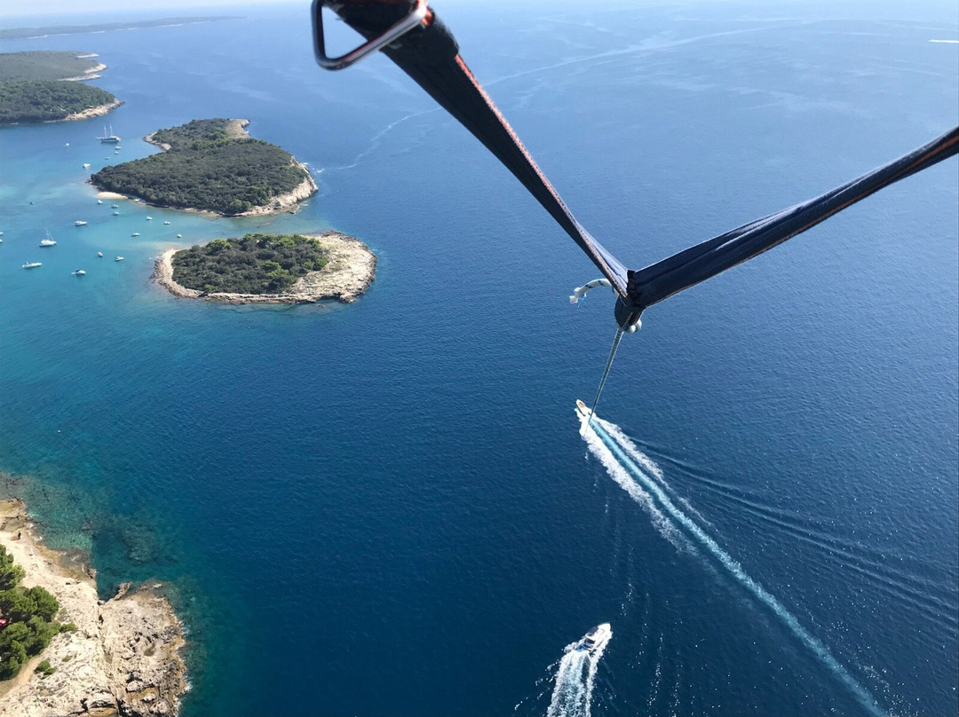 Parasailing Banjole-Banjole必去景点