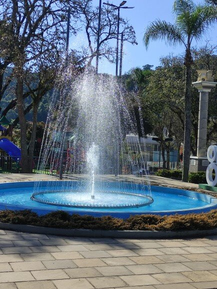 Praça Garibaldi-Antônio Prado必去景点