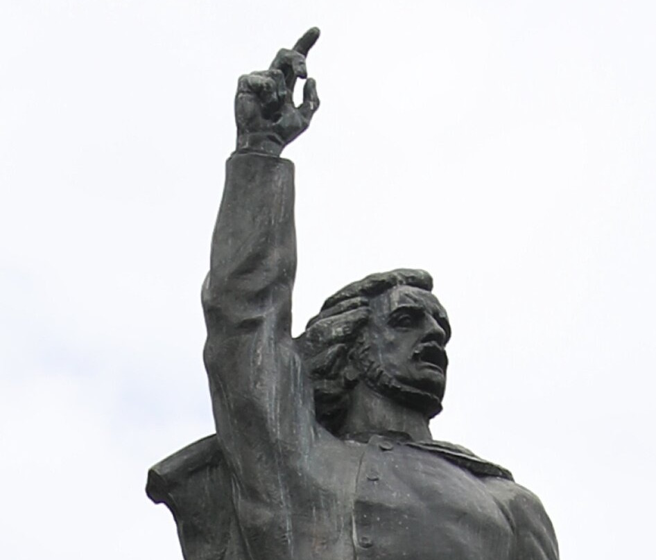 Statue of Andrei Muresanu-Bistrita必去景点